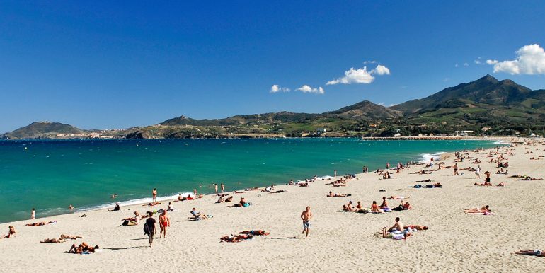 071 Magnifiques plages sur des kms